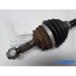 Peugeot - 208 - Front drive shaft, left