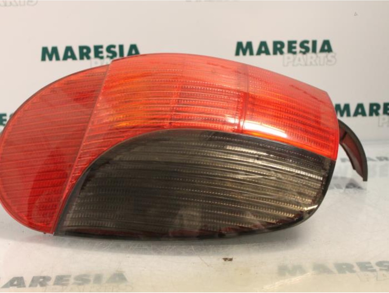 Peugeot - 306 - Achterlicht links