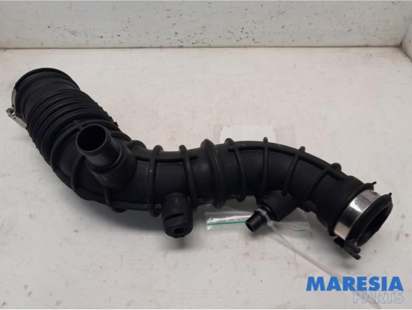 Renault - Captur - Air intake hose