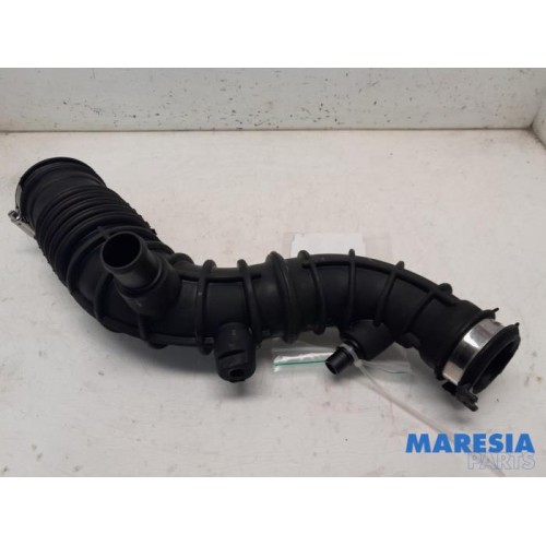 Renault - Captur - Air intake hose