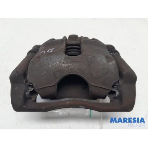Renault - Captur - Front brake calliper, right