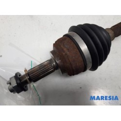 Renault - Captur - Front drive shaft, left