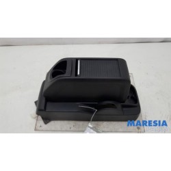 Peugeot - Partner - Mittelkonsole