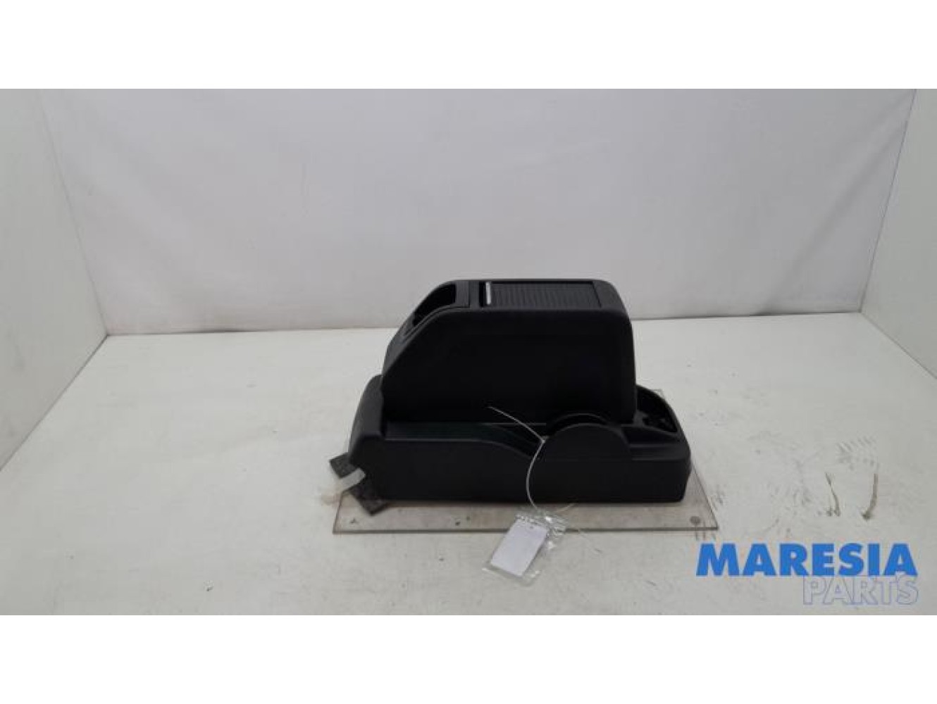 Peugeot - Partner - Mittelkonsole