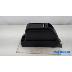 Peugeot - Partner - Mittelkonsole