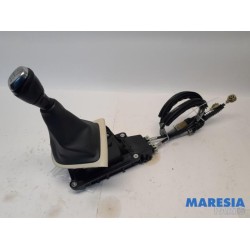 Renault - Captur - Gear stick