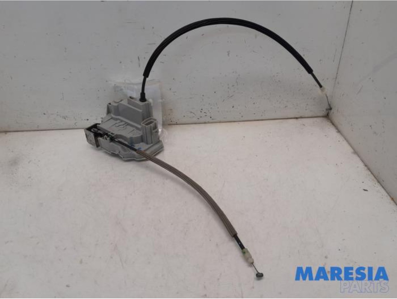 Lancia - Delta - Rear door lock mechanism 4-door, left