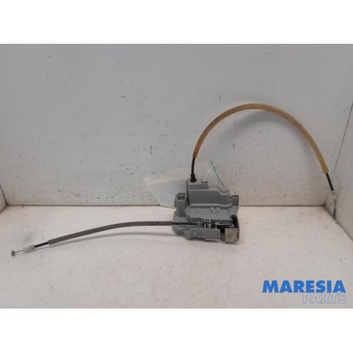 Lancia - Delta - Rear door mechanism 4-door, right