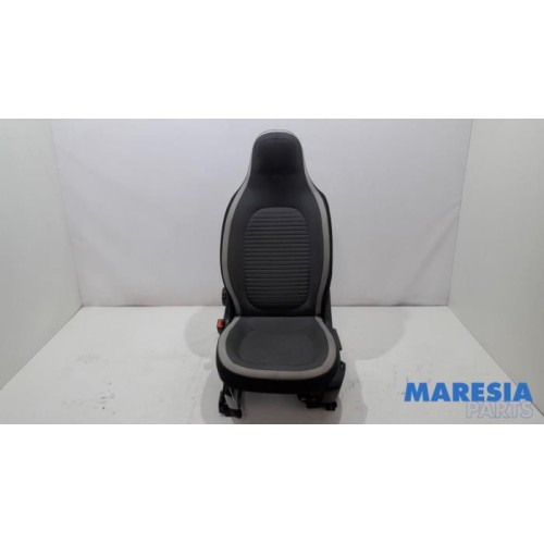 Renault - Twingo - Seat, left
