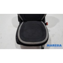 Renault - Twingo - Seat, right