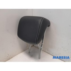 Renault - Megane - Headrest