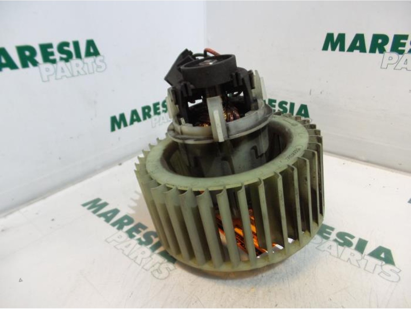 Alfa Romeo - 145/146 - Heating and ventilation fan motor