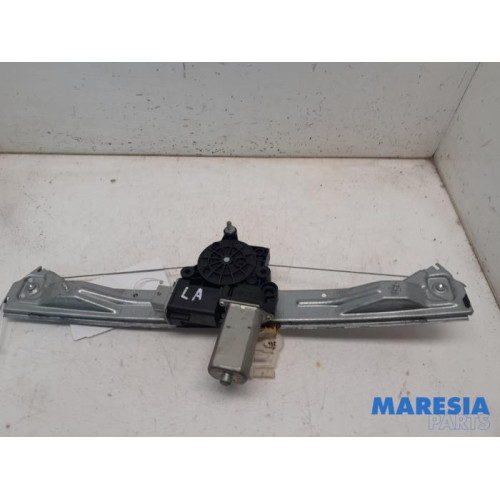 Lancia - Delta - Rear door window mechanism 4-door, left