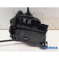 Renault - Megane - Rear door mechanism 4-door, right