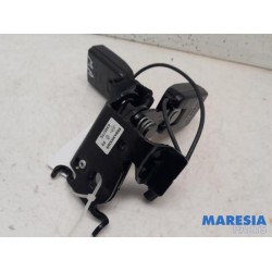 Renault - Megane - Rear seatbelt buckle, left