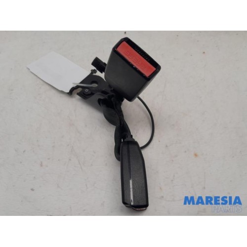 Renault - Megane - Rear seatbelt buckle, left