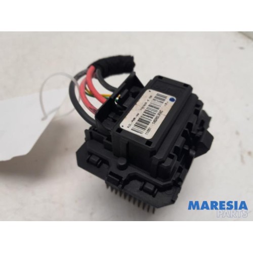 Renault - Megane - Heater resistor