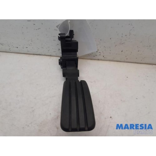 Renault - Megane - Gaspedaalpositie Sensor