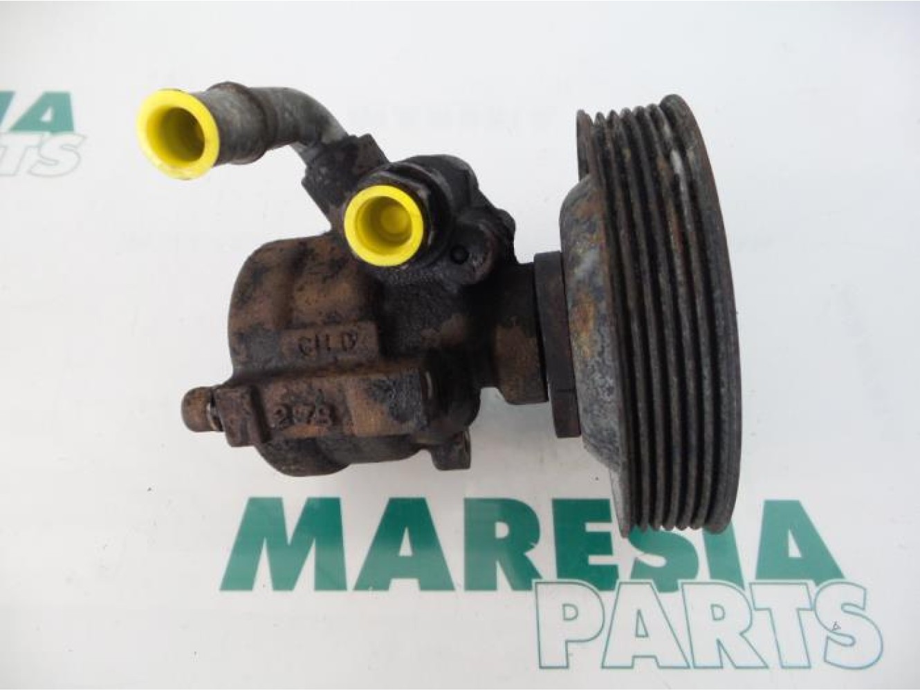Alfa Romeo - 147 - Power steering pump