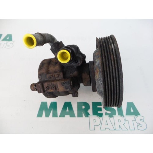 Alfa Romeo - 147 - Power steering pump