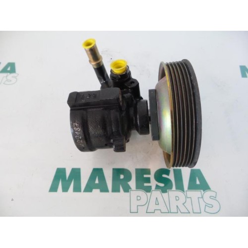 Alfa Romeo - 147 - Power steering pump