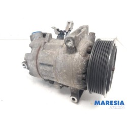 Renault - Megane - Air conditioning pump