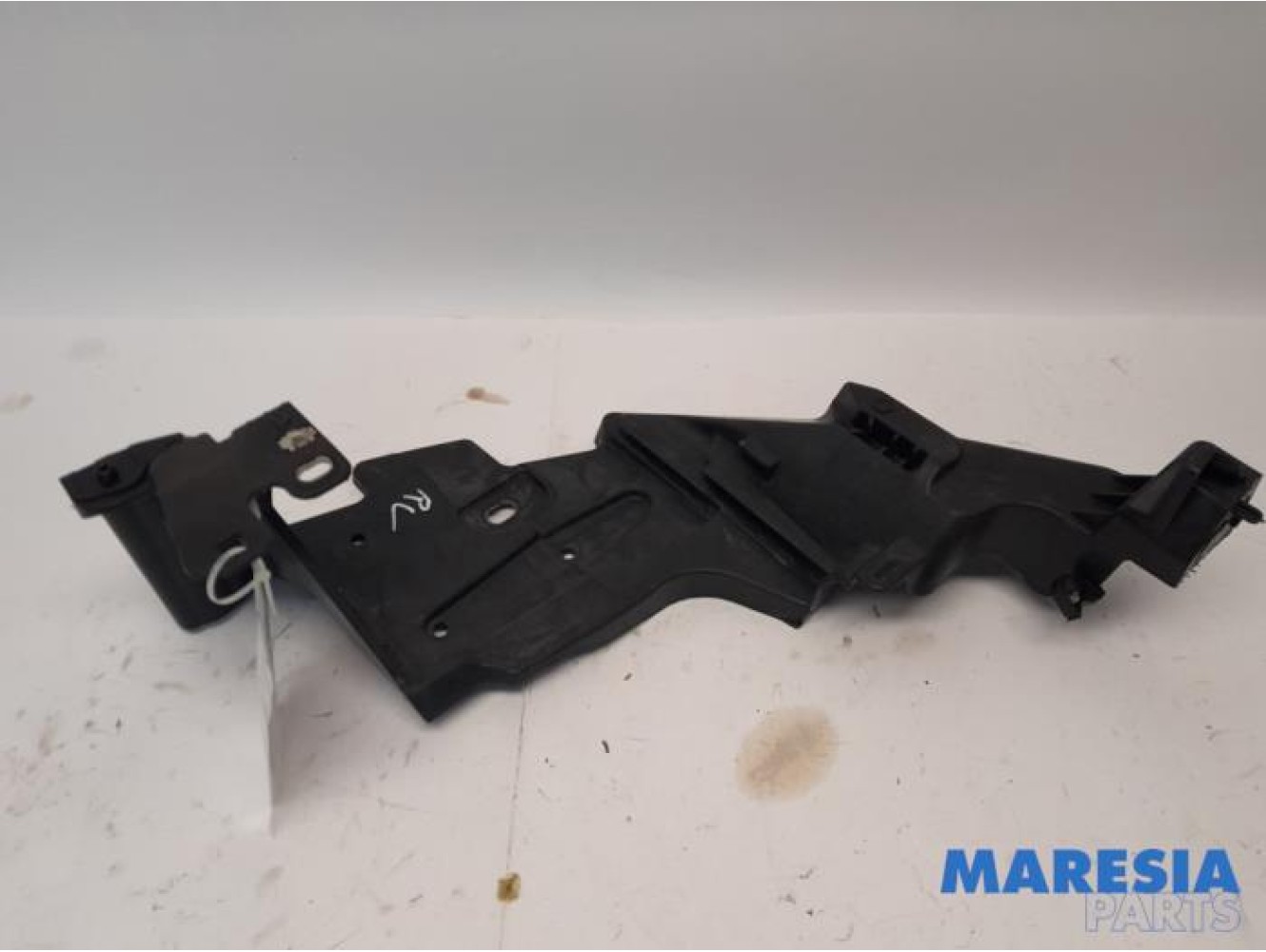 Renault - Megane - Cadre phare droit