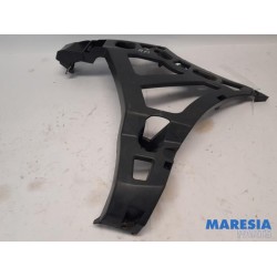 Renault - Megane - Rear bumper bracket, right