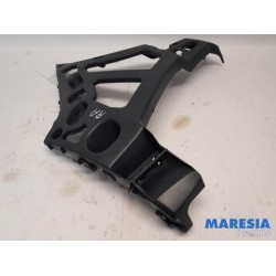 Renault - Megane - Rear bumper bracket, right