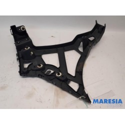 Renault - Megane - Rear bumper bracket, right