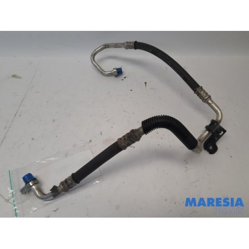Renault - Megane - Air conditioning line