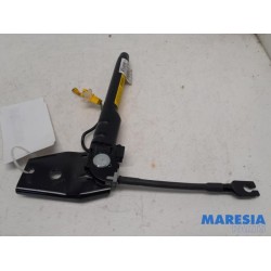Lancia - Delta - Seatbelt tensioner, left