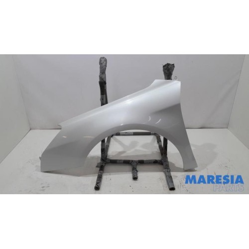 Citroen - C5 - Front wing, left