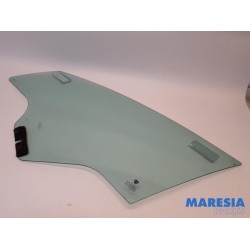 Lancia - Delta - Door window 4-door, front left