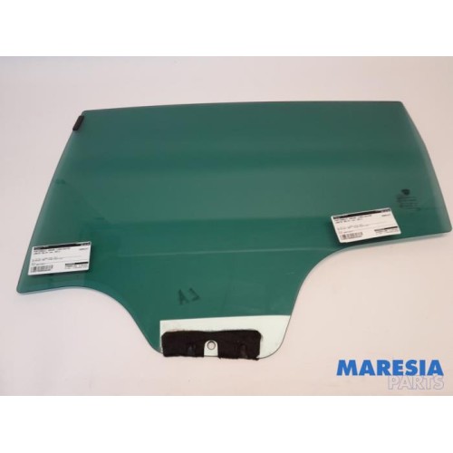 Lancia - Delta - Portierruit 4Deurs links-achter