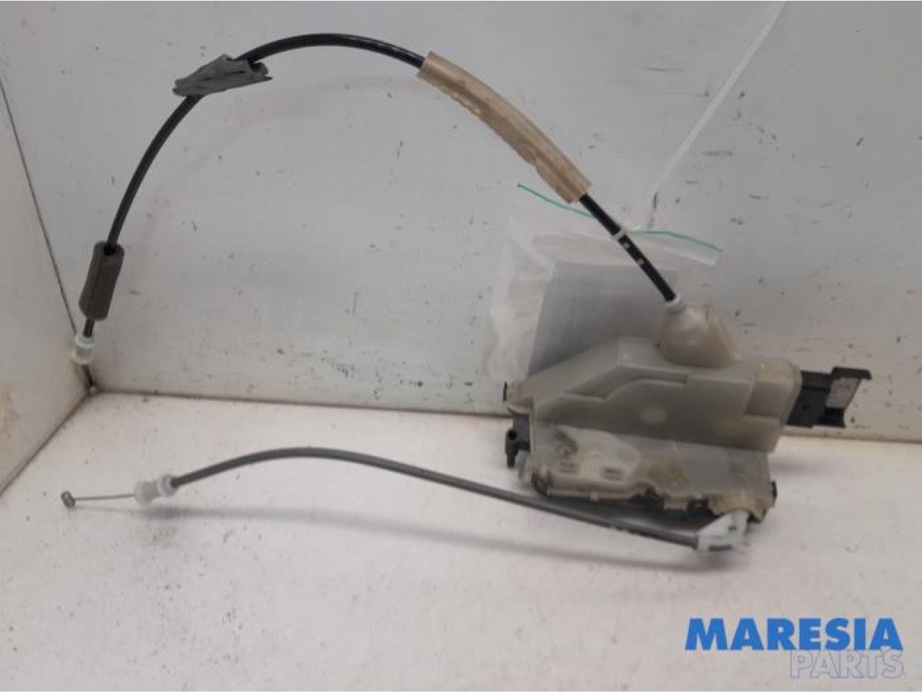 Citroen - C4 Cactus - Front door lock mechanism 4-door, right