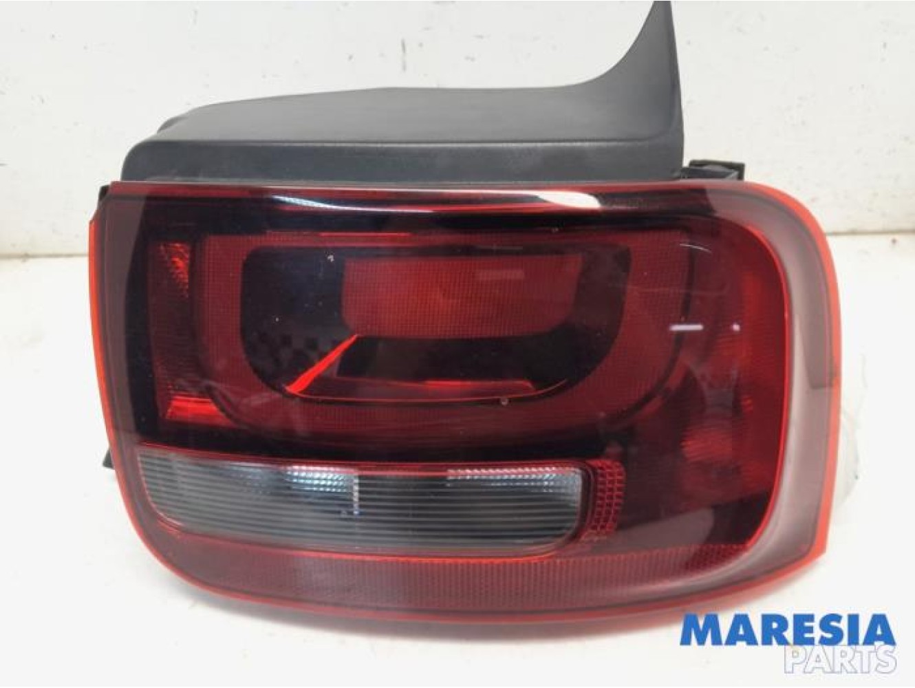 Citroen - C4 Cactus - Taillight, right