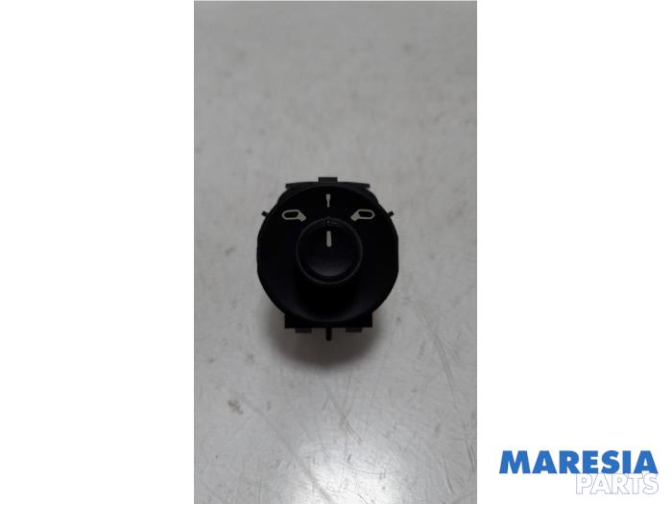 Citroen - C4 Cactus - Mirror switch