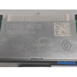Renault - Megane - AUX / USB connection