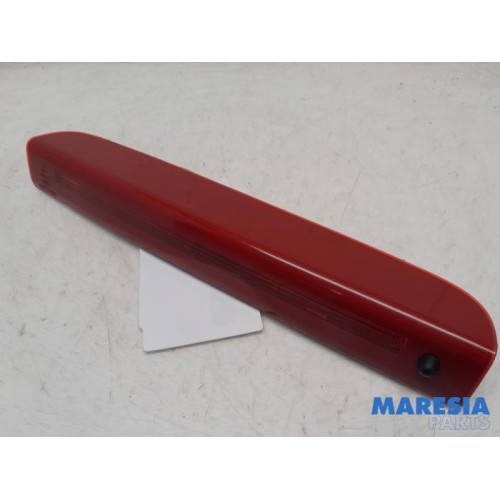 Renault - Megane - Third brake light