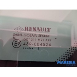 Renault - Megane - Vitre triangulaire arrière gauche