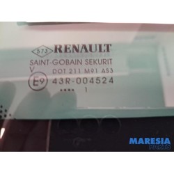 Renault - Megane - Rear quarter light, left right