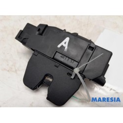 Citroen - C4 Cactus - Tailgate lock mechanism