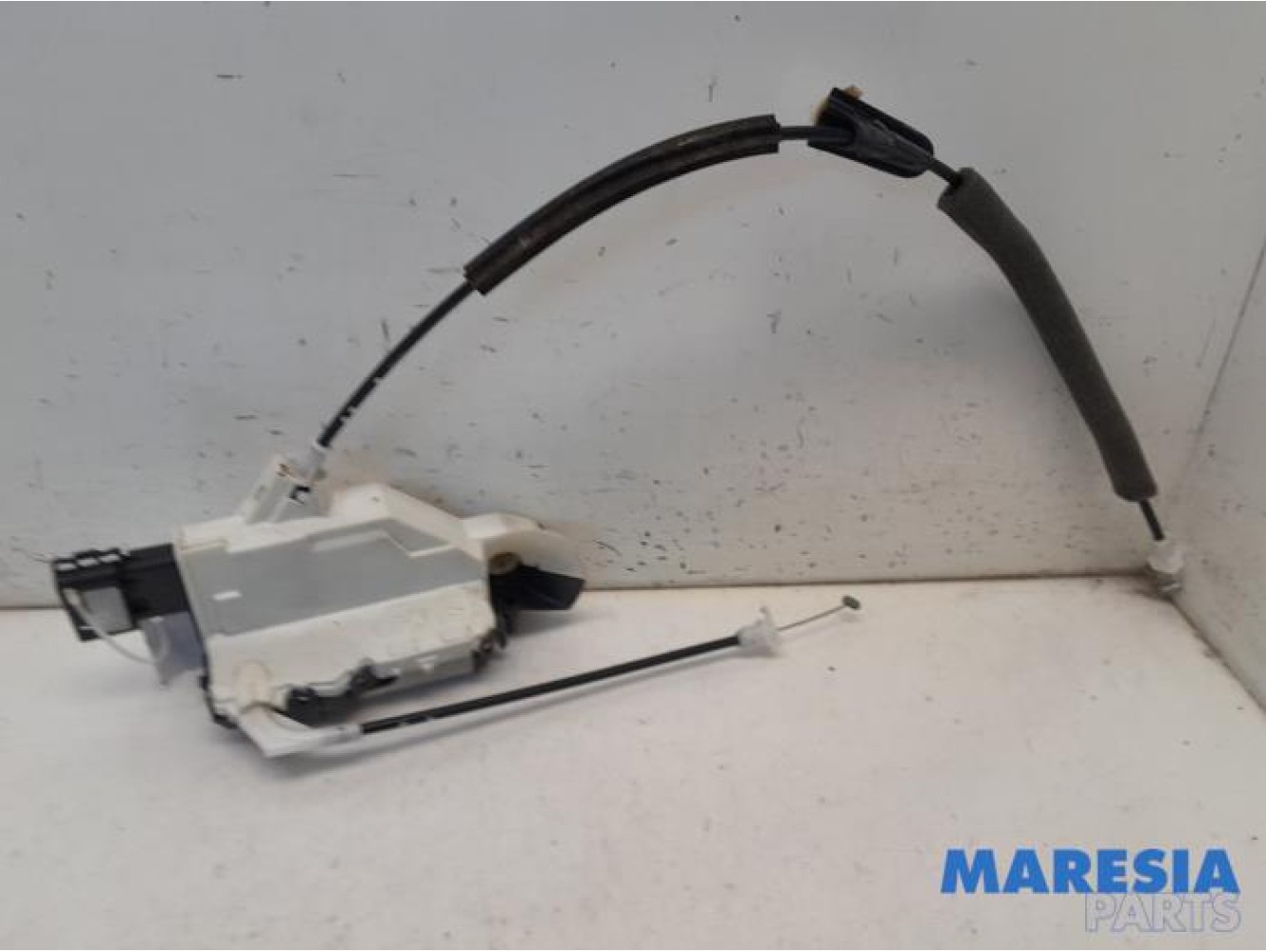 Peugeot - Partner - Door lock mechanism 4-door, front left
