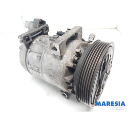 Renault - Clio - Air conditioning pump