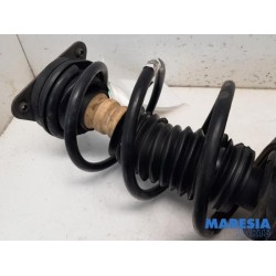 Renault - Clio - Front shock absorber rod, left