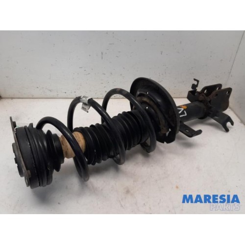 Renault - Clio - Front shock absorber rod, left