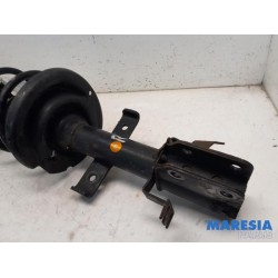 Renault - Clio - Front shock absorber rod, right