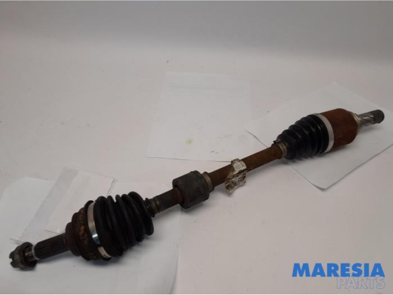 Renault - Clio - Front drive shaft, left