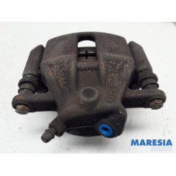 Renault - Clio - Front brake calliper, left